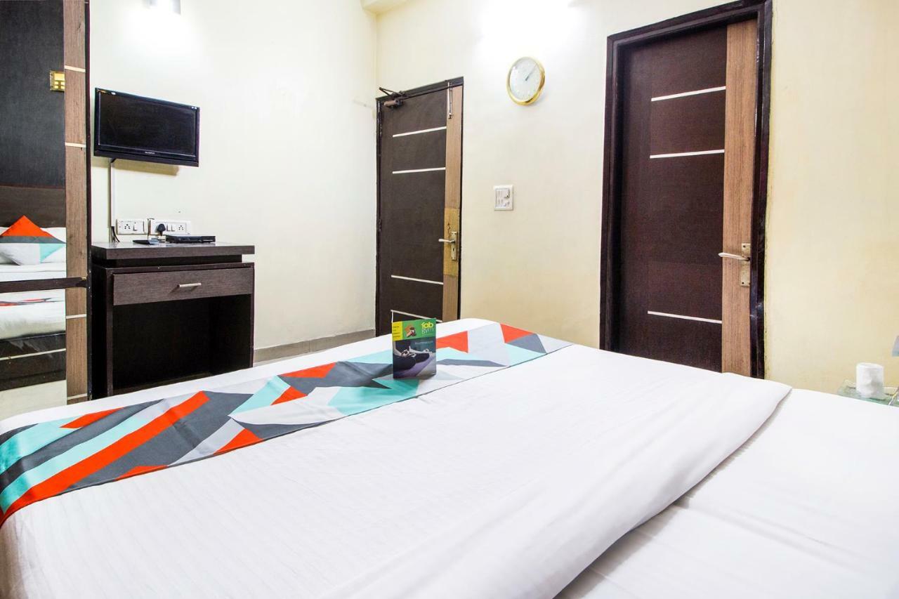 Oyo 9601 Hotel Sunshine Residency Castle Noida Luaran gambar